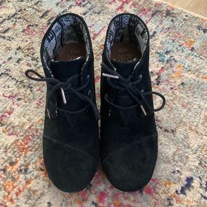 Tom's black wedges, size 7.5